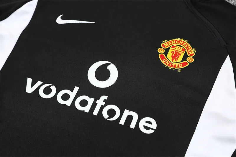 02-03 Manchester United Black Retro Training Suit - Top Only
