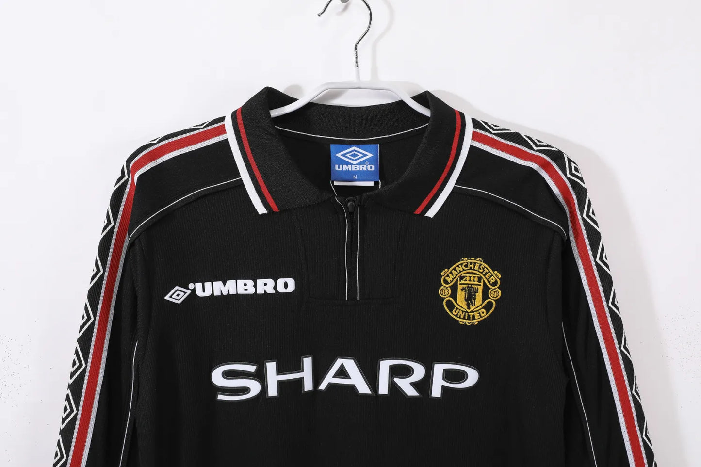 Manchester United Black Long Sleeve Kit Retro 98-99