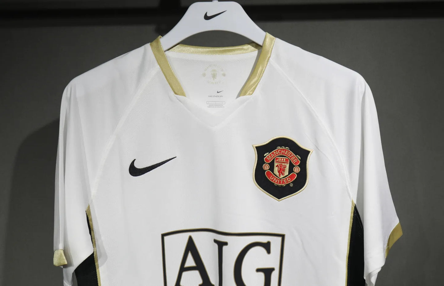 Manchester United Away Kit Retro 06-07