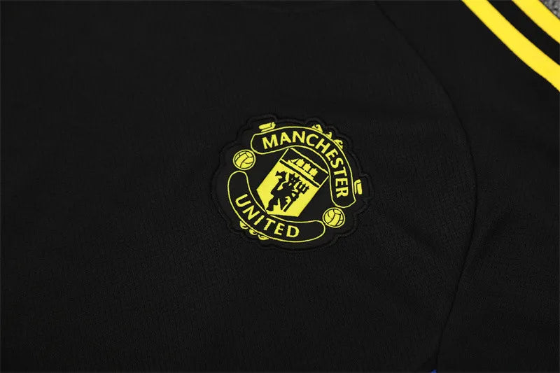 25-26 Manchester United Short Sleeve Training Suit