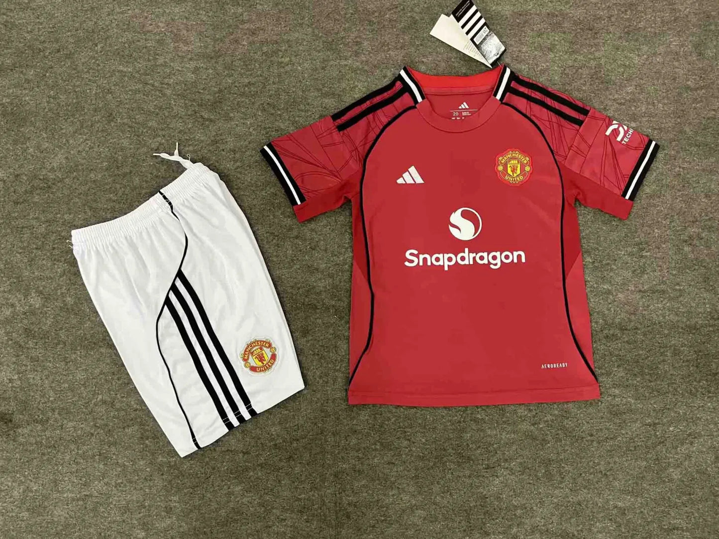 Manchester United Home Kids Kit 25-26