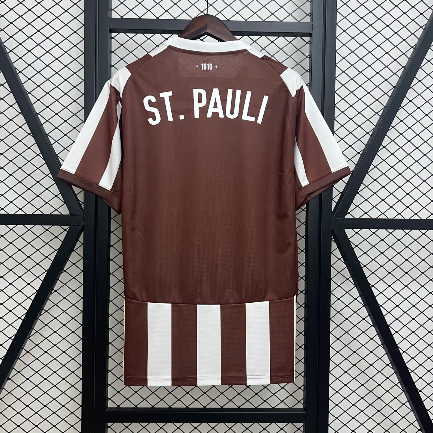 25-26 St. Pauli Home Fans Kit