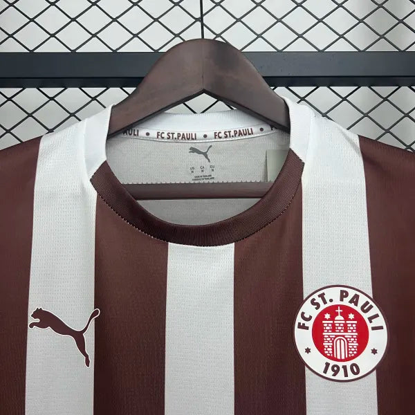 25-26 St. Pauli Home Fans Kit