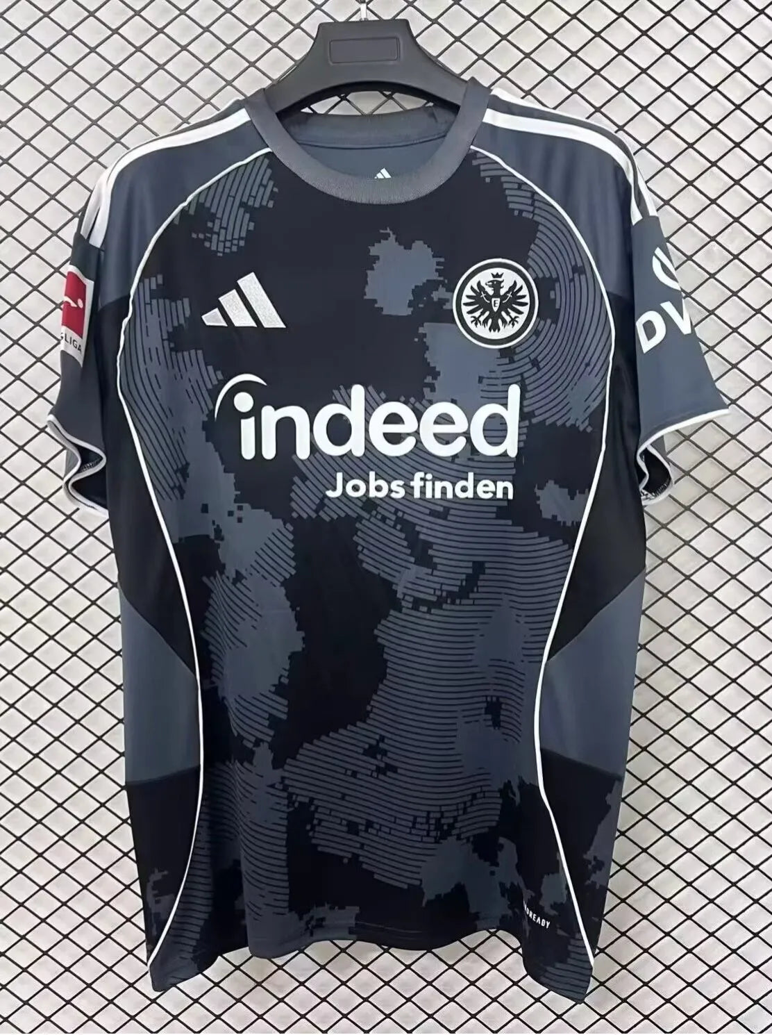 25-26 Frankfurt Third Fans Kit
