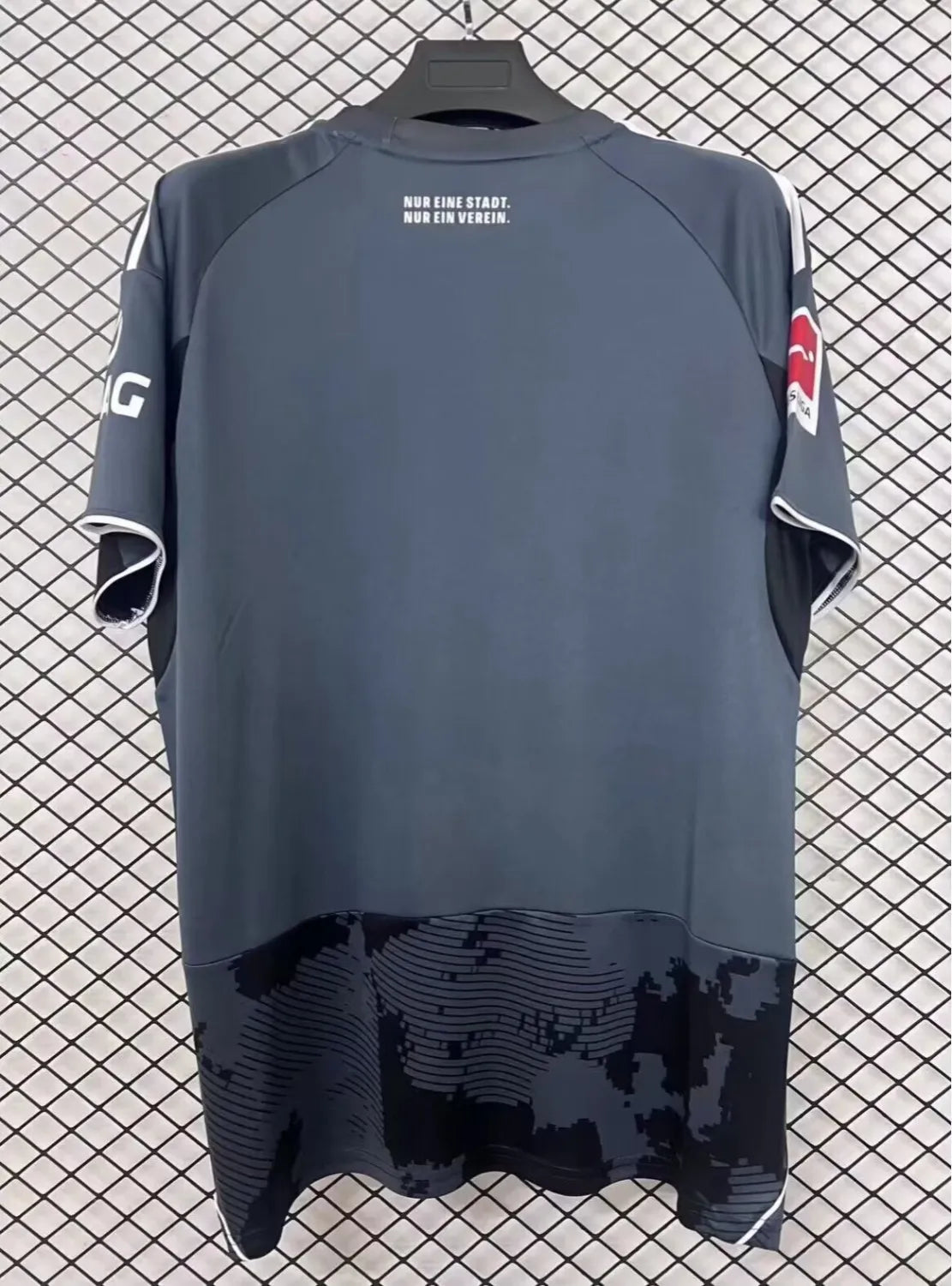 25-26 Frankfurt Third Fans Kit