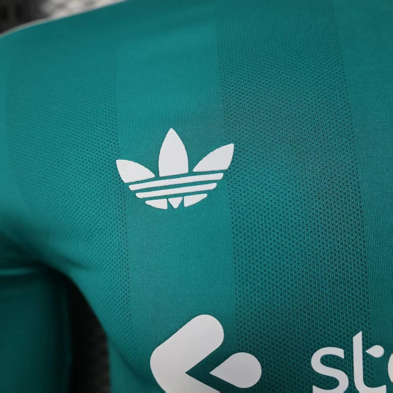 25-26 Liverpool Third Long Sleeve Kit