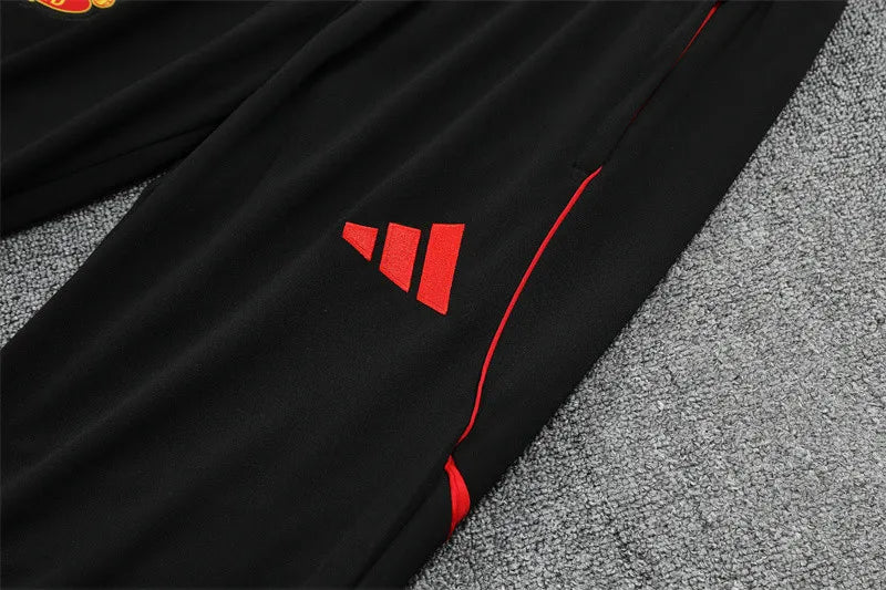 25-26 Manchester United Training Suit
