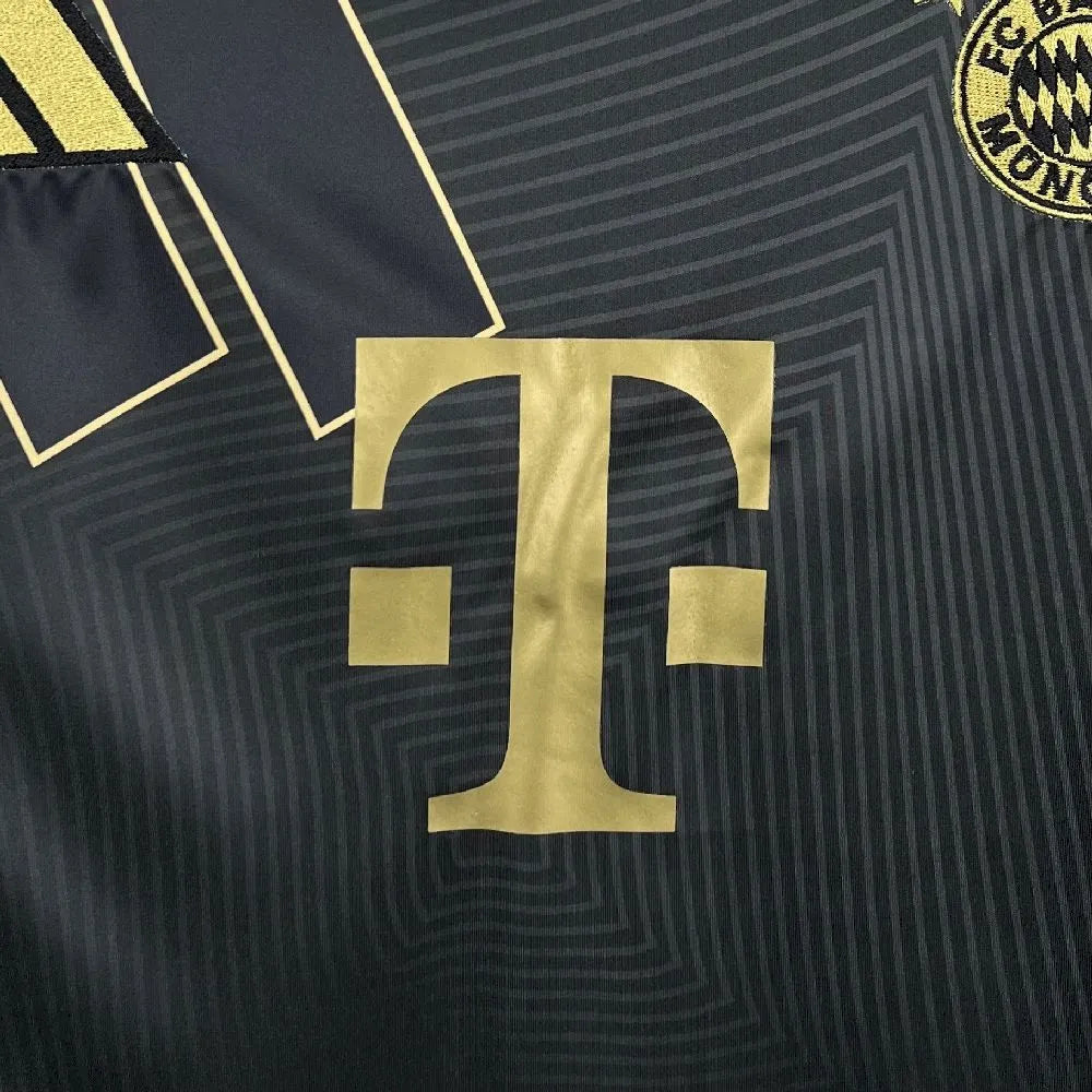25-26 Bayern Munich Speical Fans Kit
