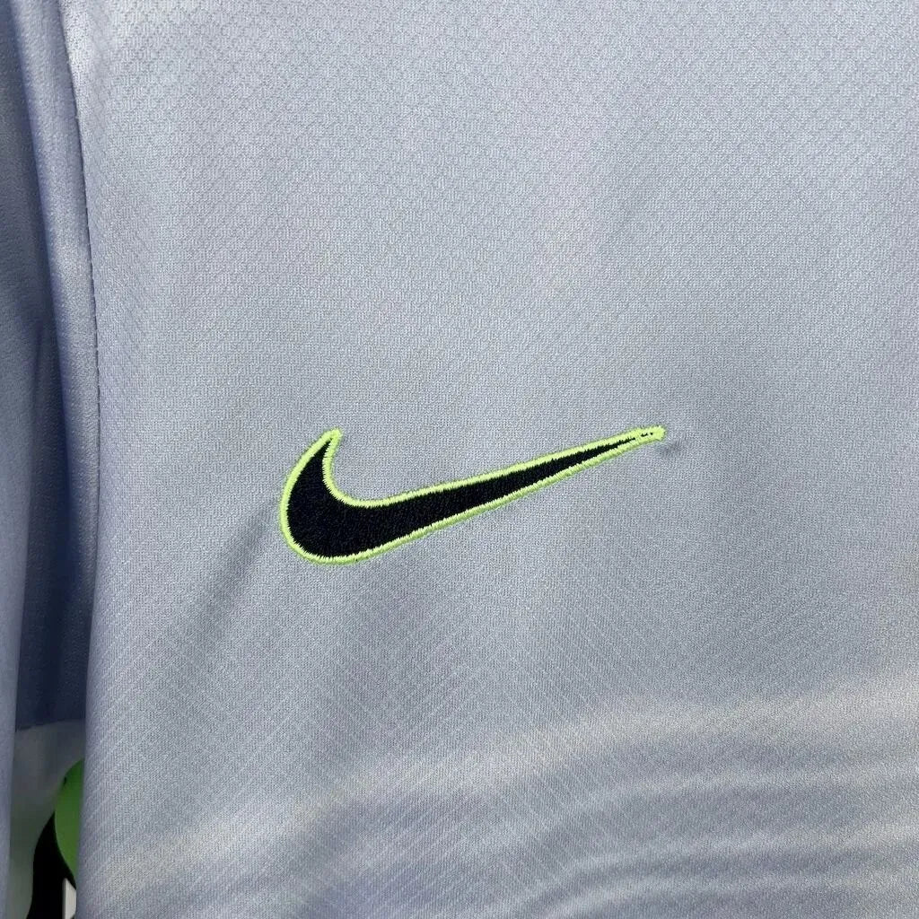 25-26 Wolfsburg Away Fans Kit