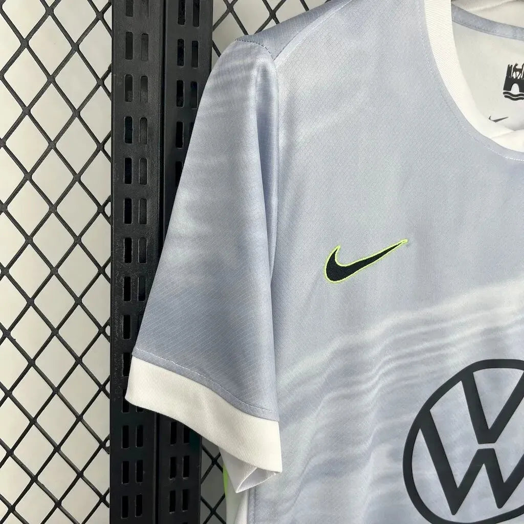 25-26 Wolfsburg Away Fans Kit