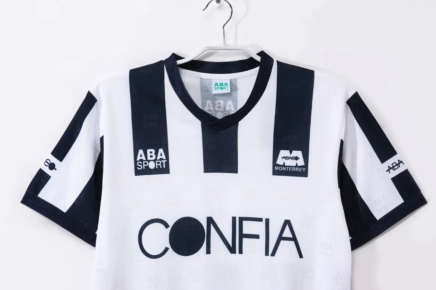 Montrea Home Kit Retro 93-94