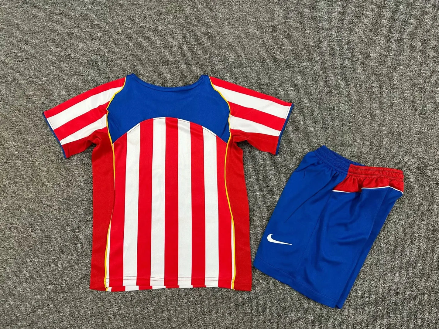 04-05 Atletico Madrid Home Kids Kit