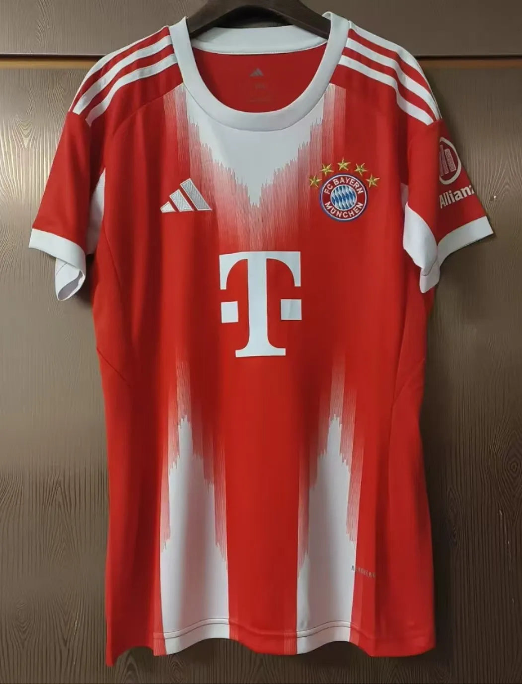 25-26 Bayern Munich Home Woman Kit