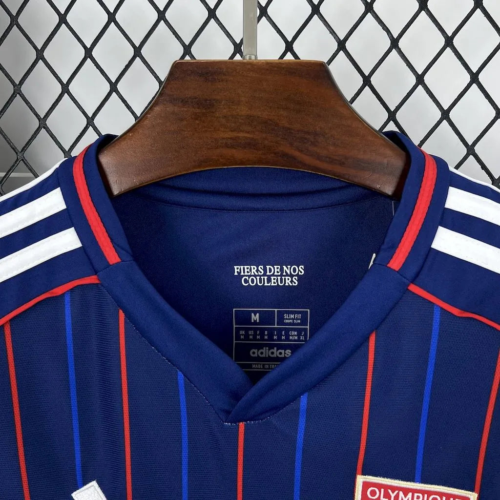 25-26 Lyon Away Fans Kit