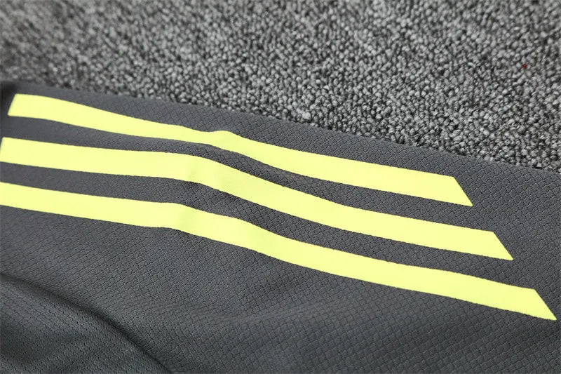 25-26 Real Madrid Short Sleeve Training Suit