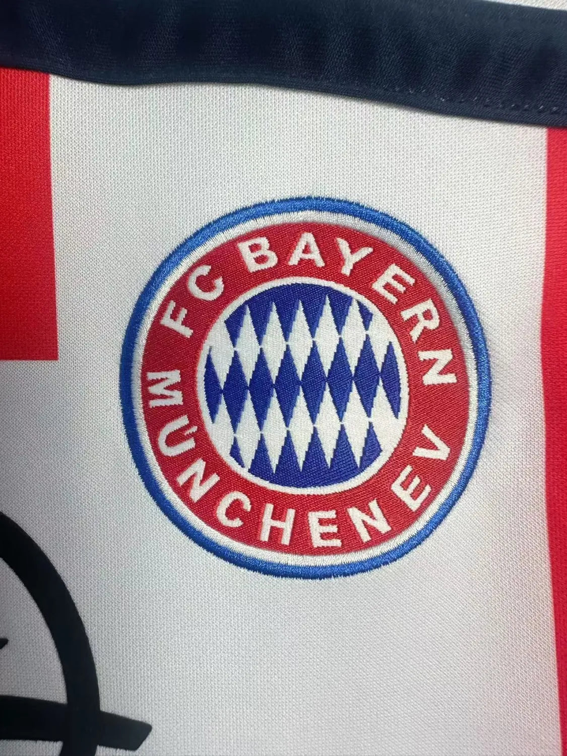 Bayern Munich Away Kit Retro 2000-2002