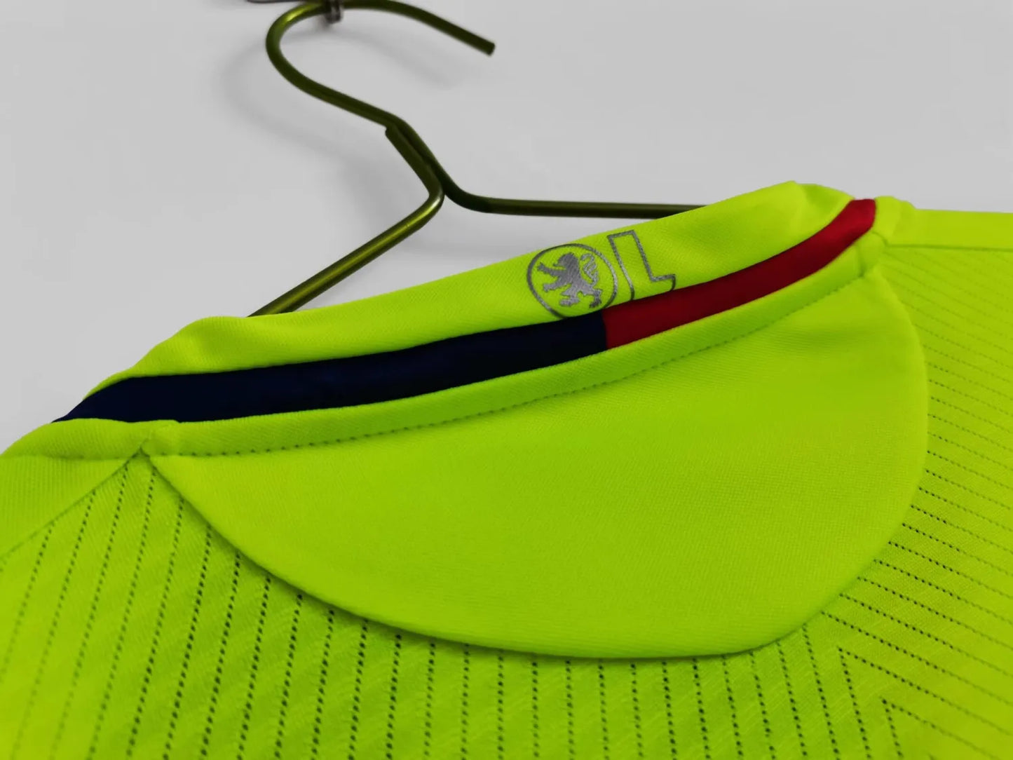 Lyon Away Kit Retro 08-09