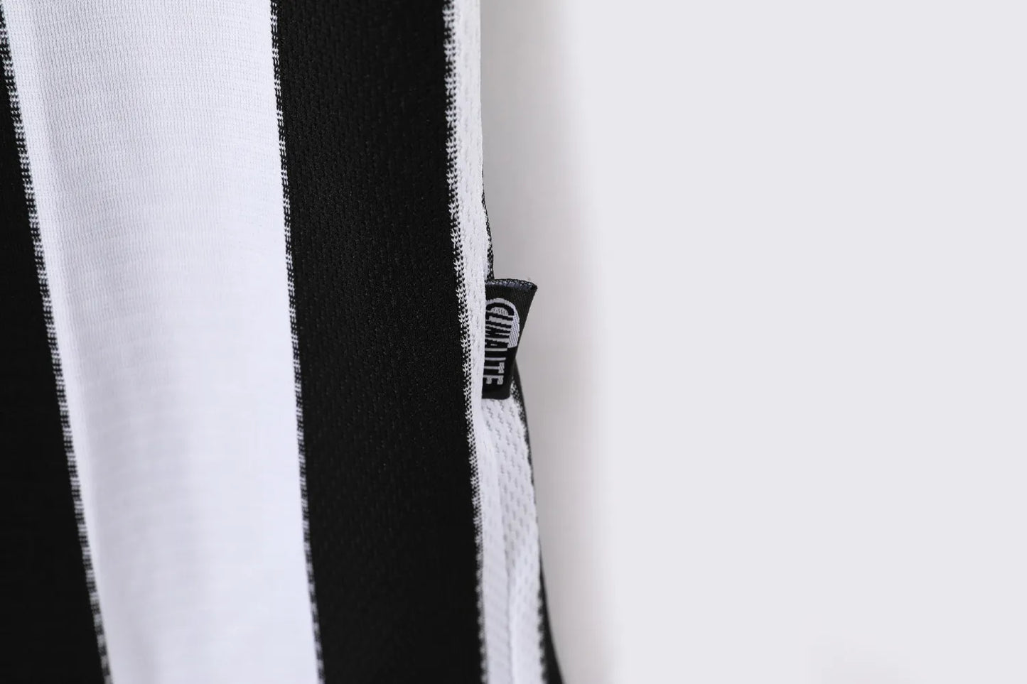 Newcastle United Home Kit Retro 2000-2001