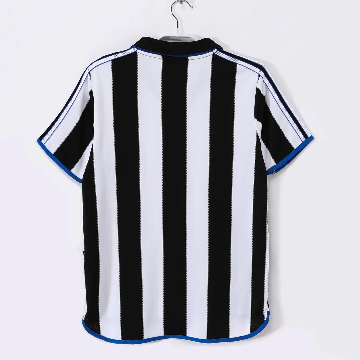 Newcastle United Home Kit Retro 2000-2001