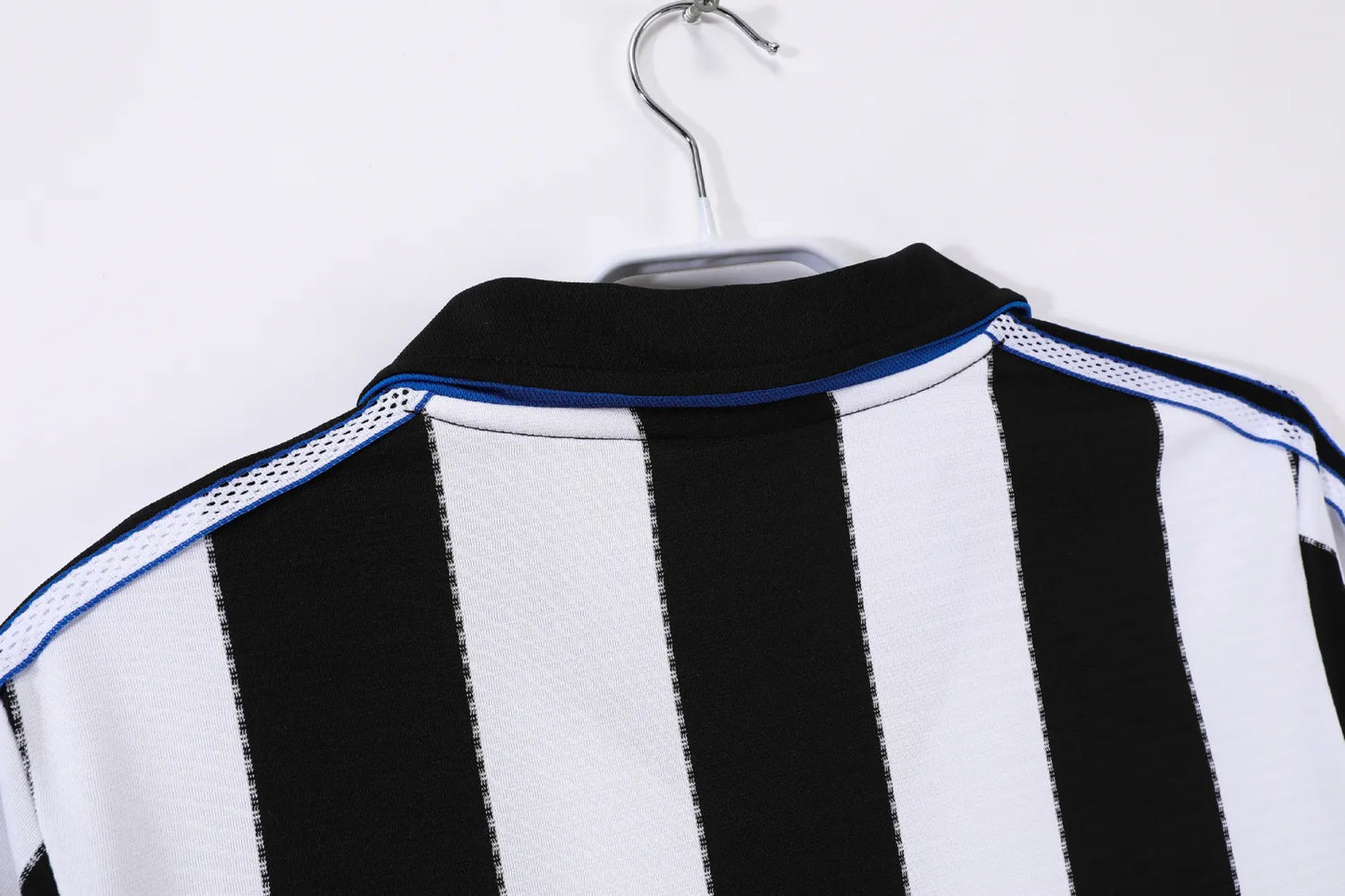 Newcastle United Home Kit Retro 2000-2001