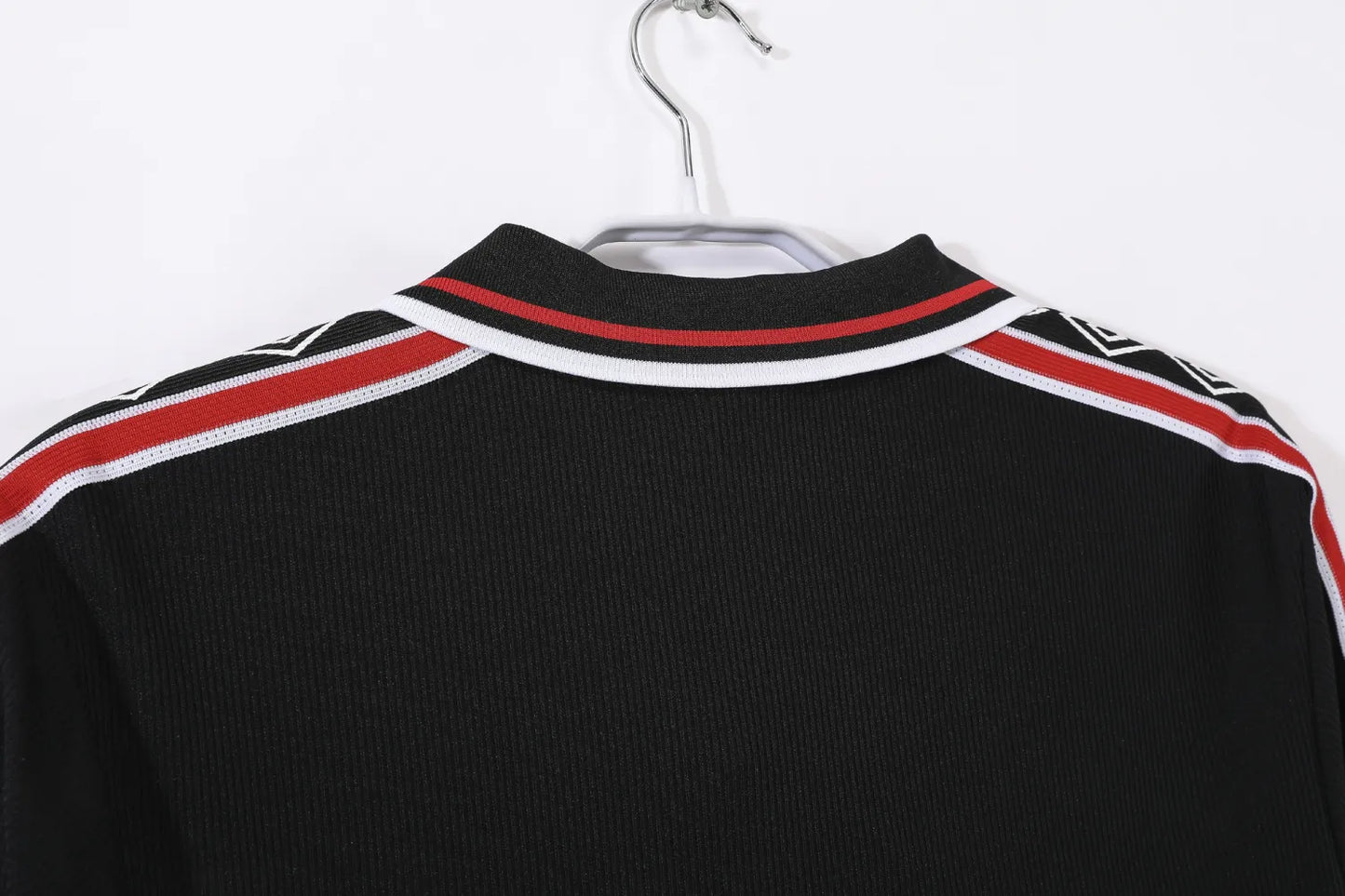 Manchester United Black Long Sleeve Kit Retro 98-99