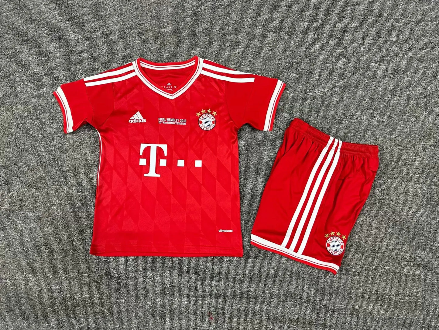 13-14 Bayern Home Champions League Kids Kit