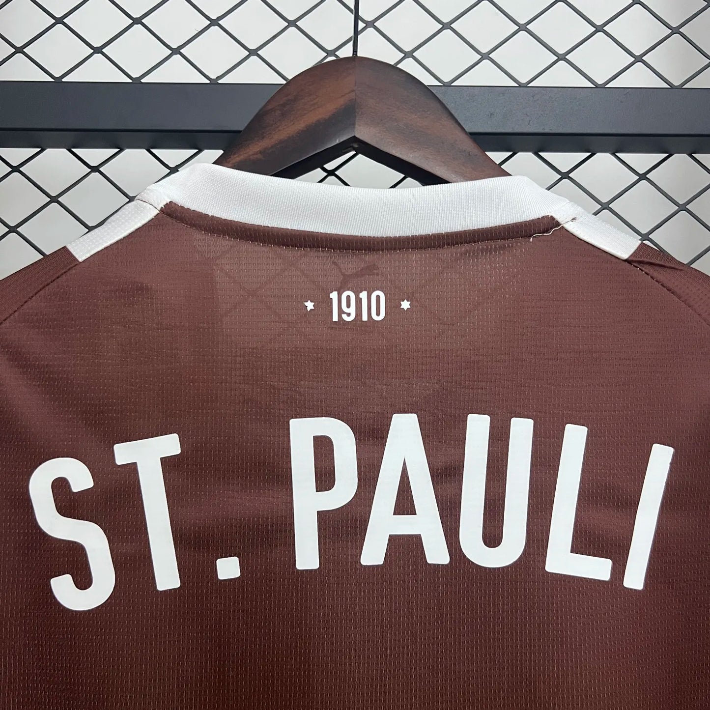 25-26 St. Pauli Home Fans Kit