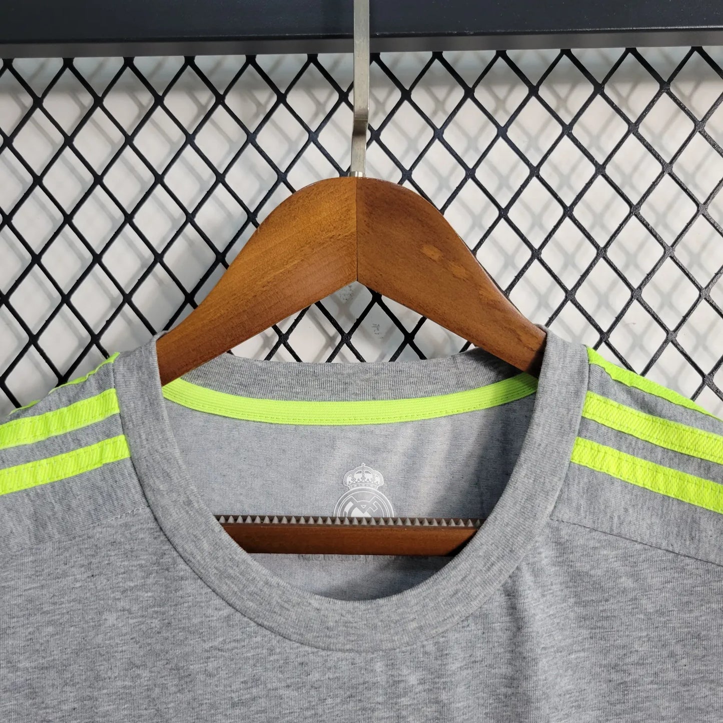 15-16 Real Madrid Away Retro Jersey