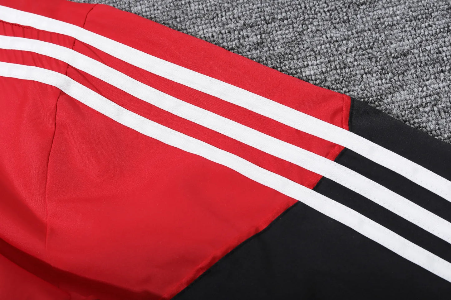 2023 Manchester United Player Hooded Windbreaker S-XXL