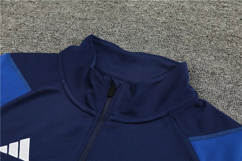 23-24 Manchester United Training Suit
