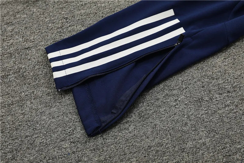 23-24 Manchester United Training Suit