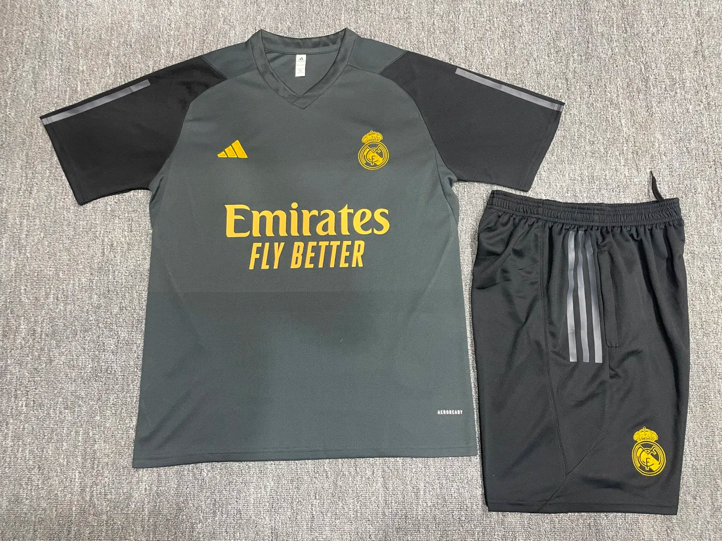 23-24 Real Madrid Short Sleeve Training Suit