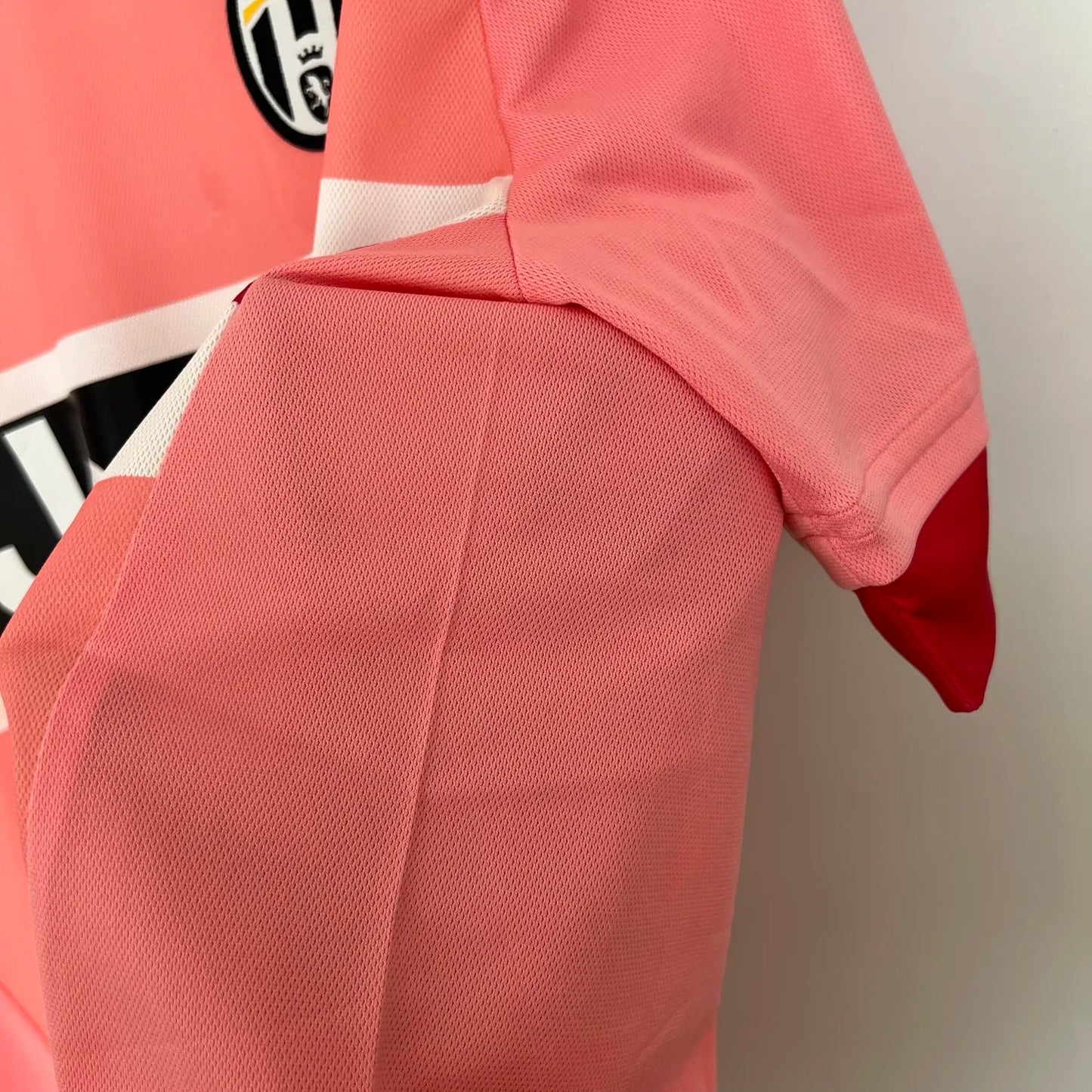 15-16 Juventus Away Retro Jersey