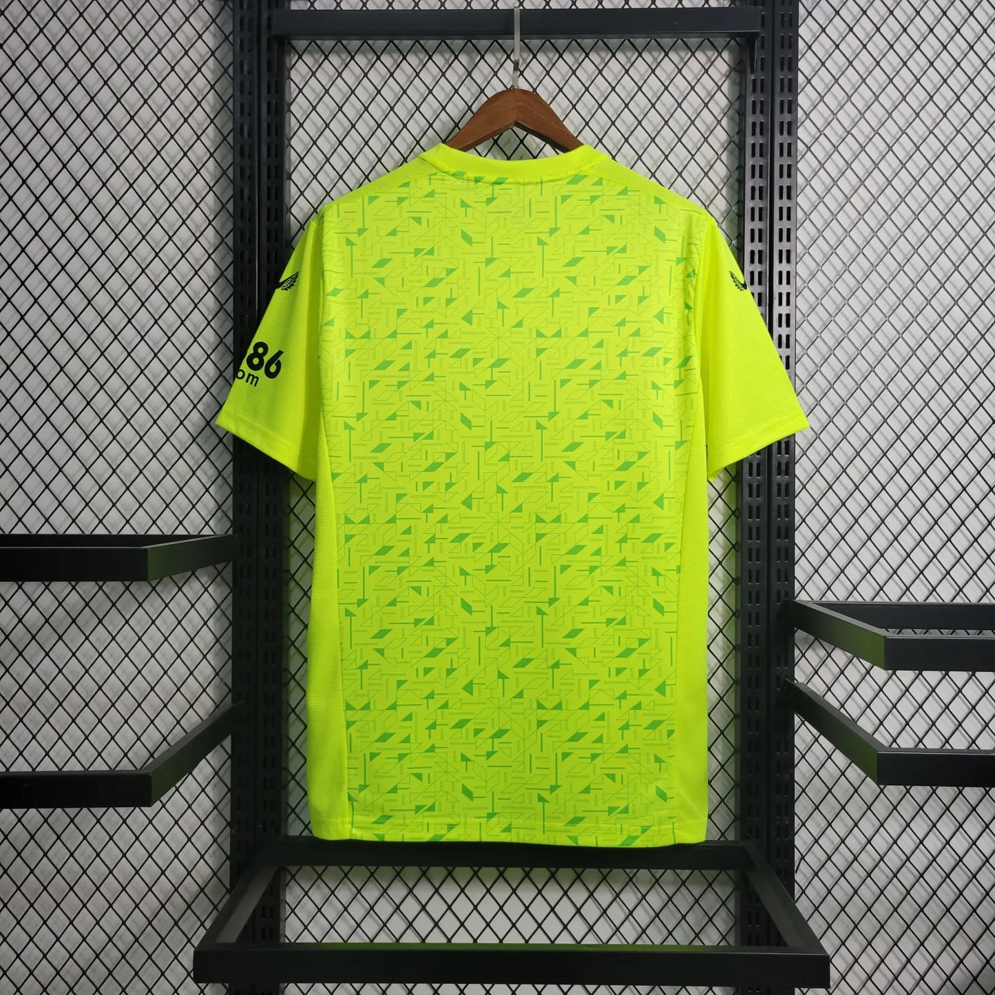 23-24 Wolves GK Away Fans Jersey