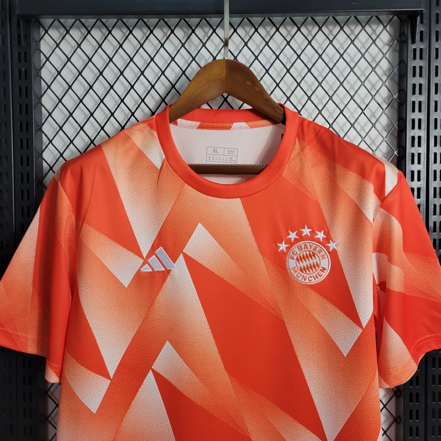 23-24 Bayern Munich Training Fans Jersey