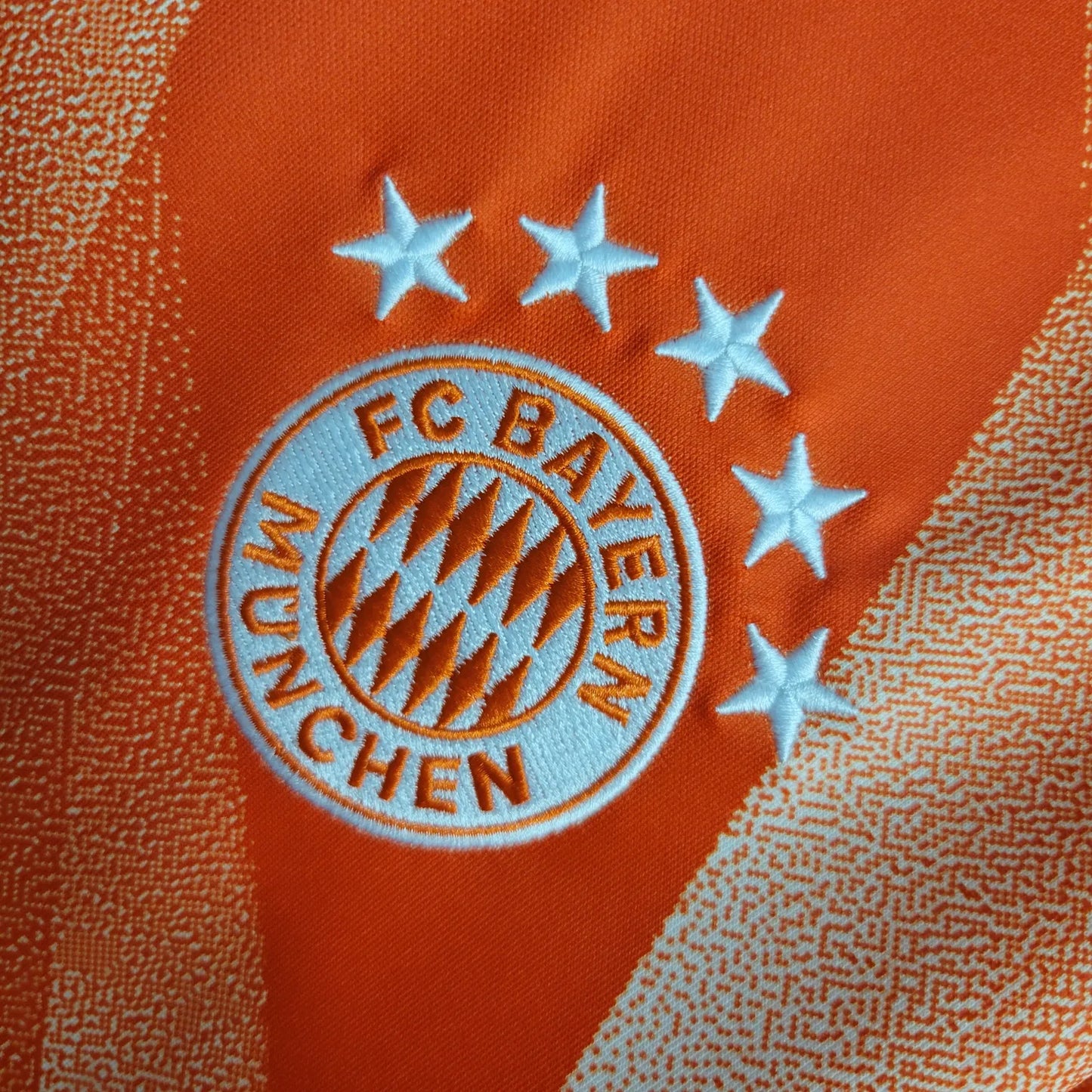 23-24 Bayern Munich Training Fans Jersey