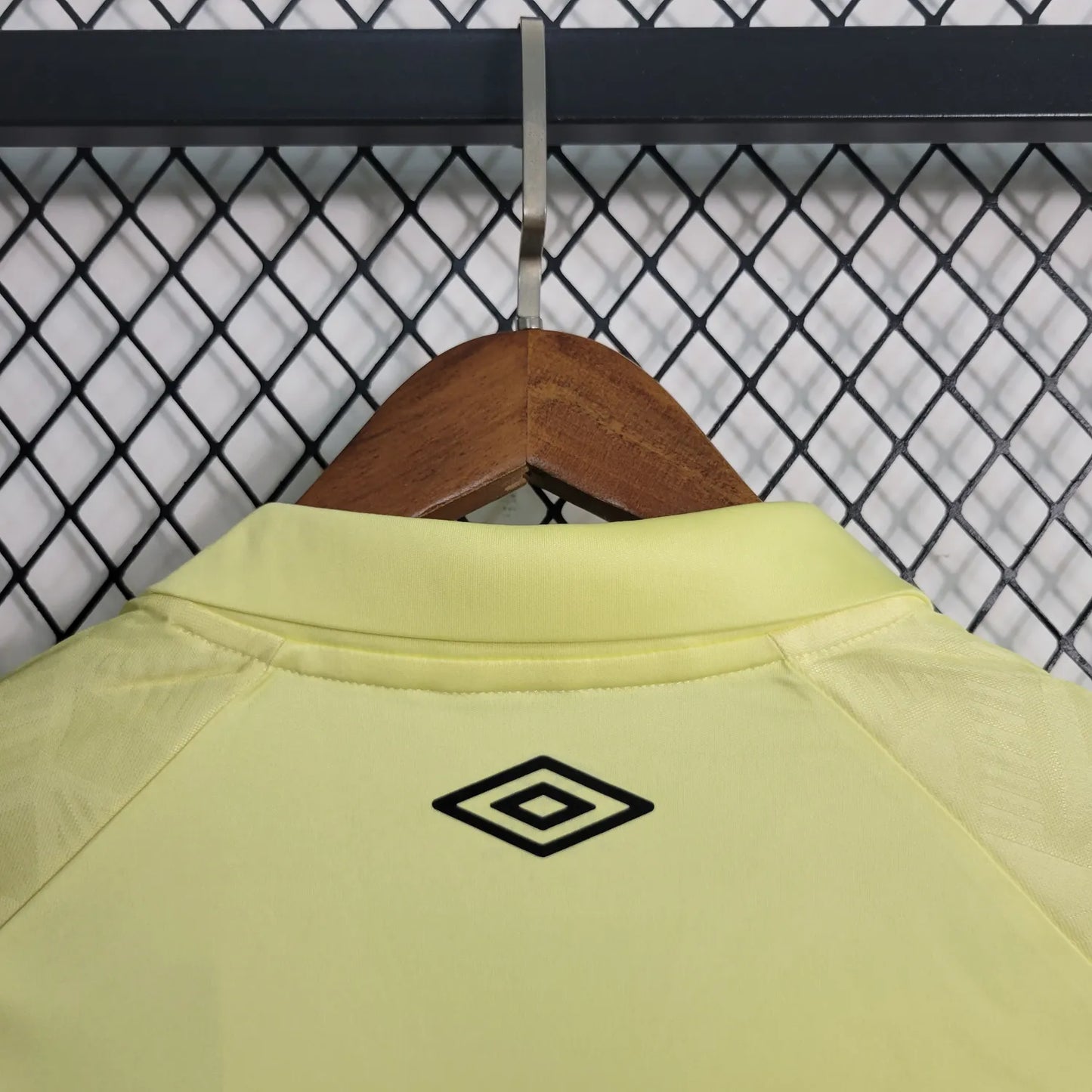 23-24 Gremio Goalkeeper Fans Jersey