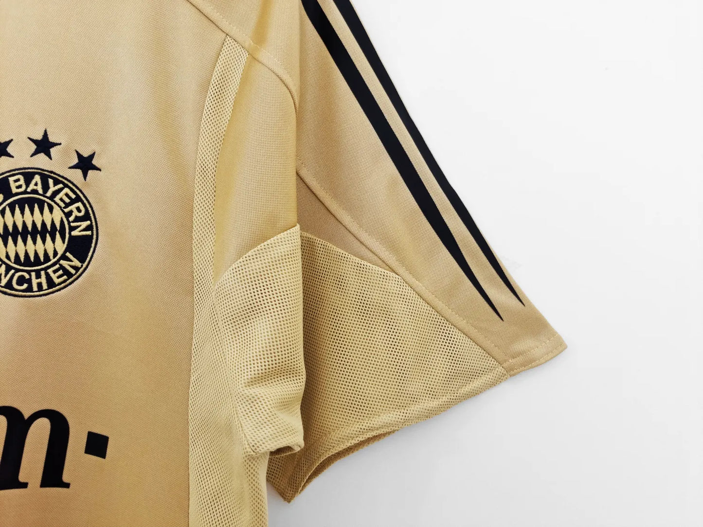 2004-05 Bayern Munich Away Retro Jersey