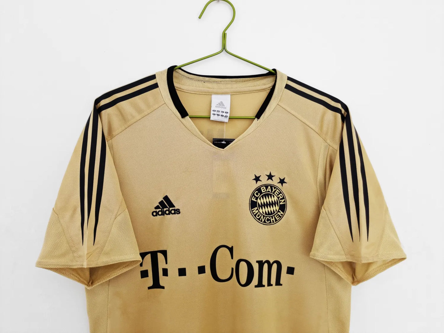 2004-05 Bayern Munich Away Retro Jersey