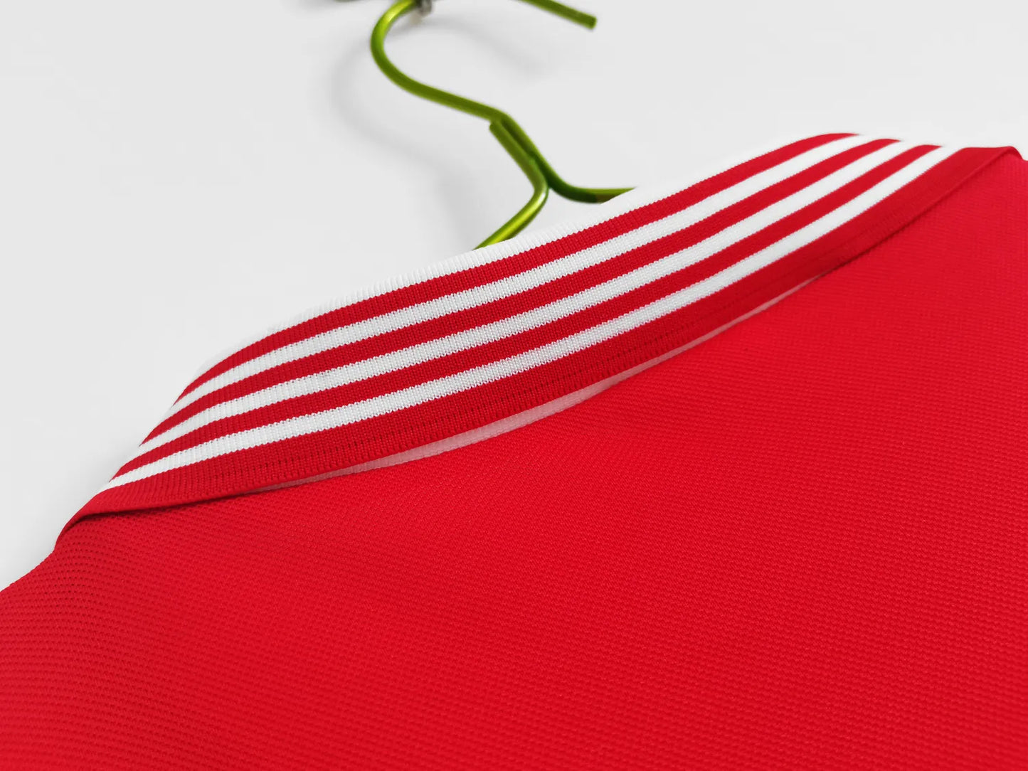1977 Manchester United Home Retro Jersey