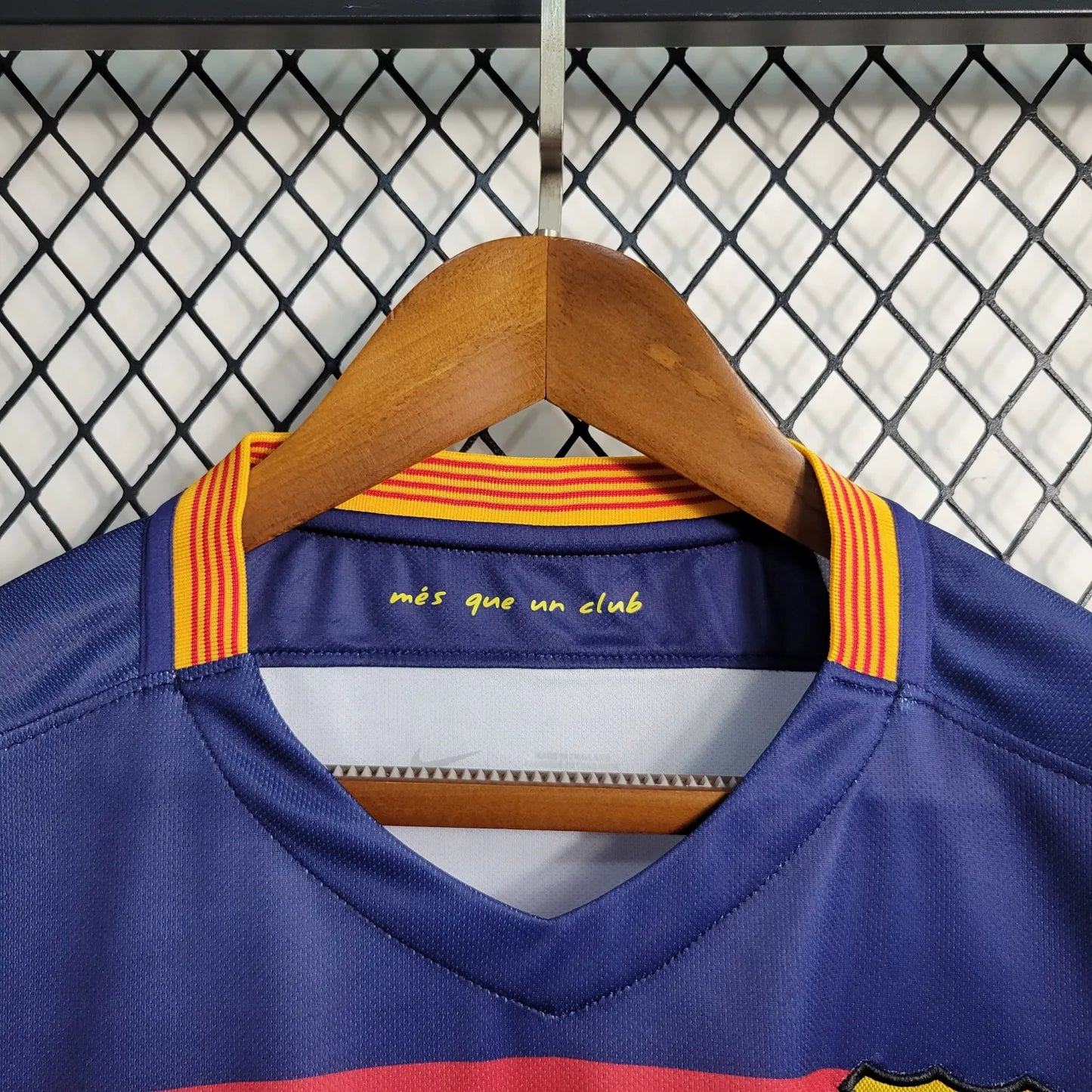 15-16 Barcelona Home Retro Jersey