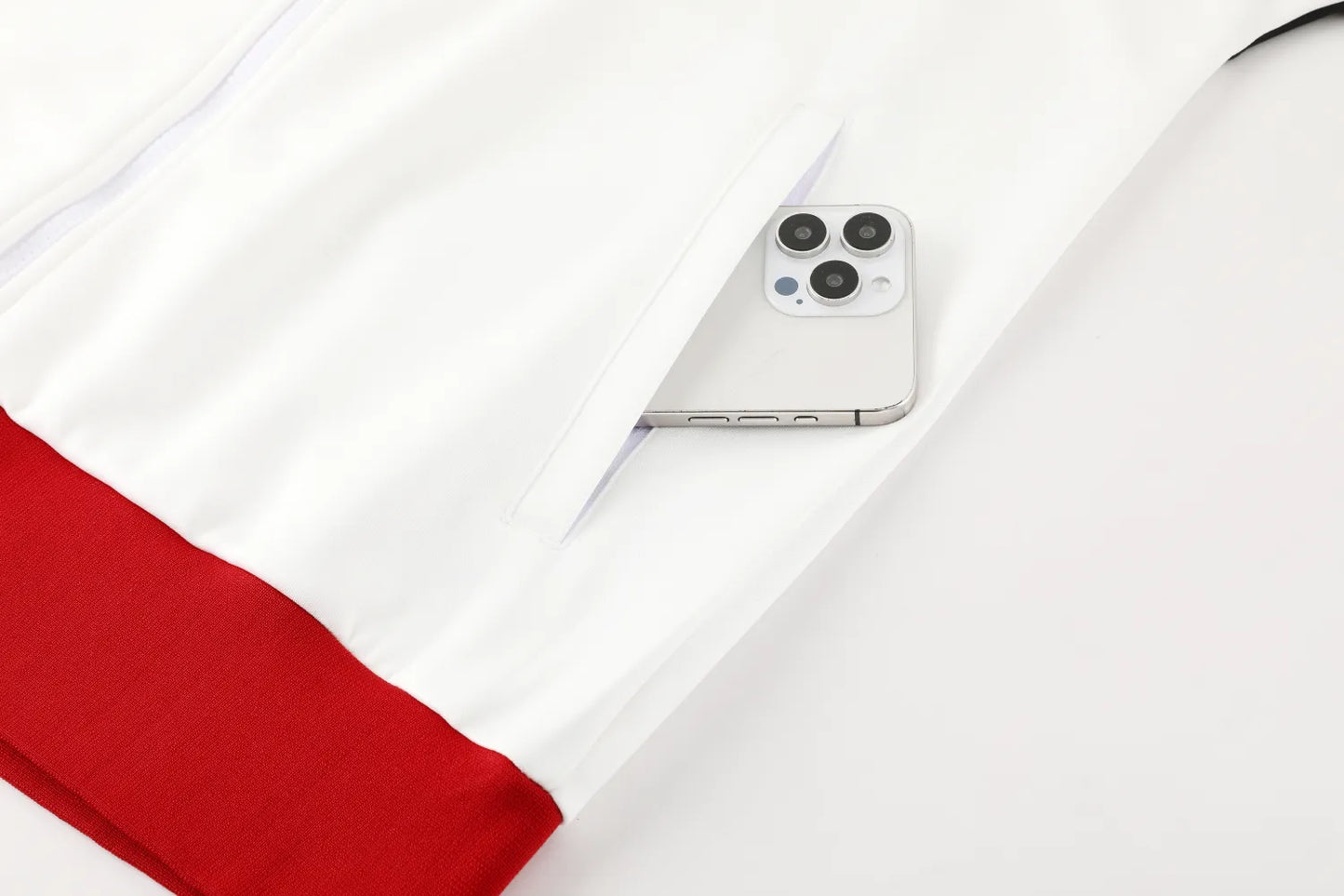 24-25 Liverpool White Jacket Tracksuit