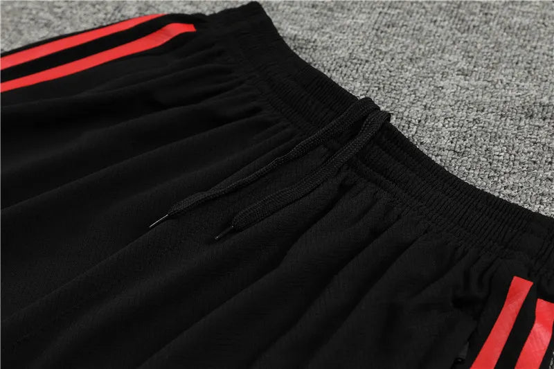 23-24 Manchester United Training Short Sleeve Suit