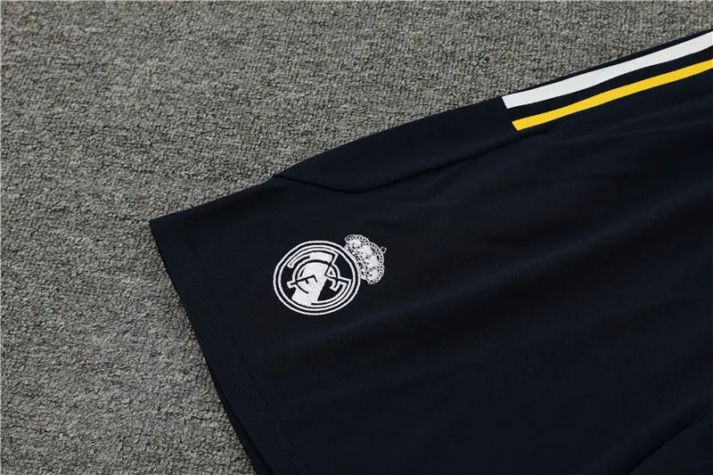 23-24 Real Madrid Training Short Sleeve Suit