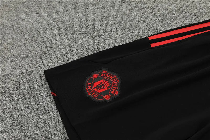 23-24 Manchester United Camouflage Training Short Sleeve Suit