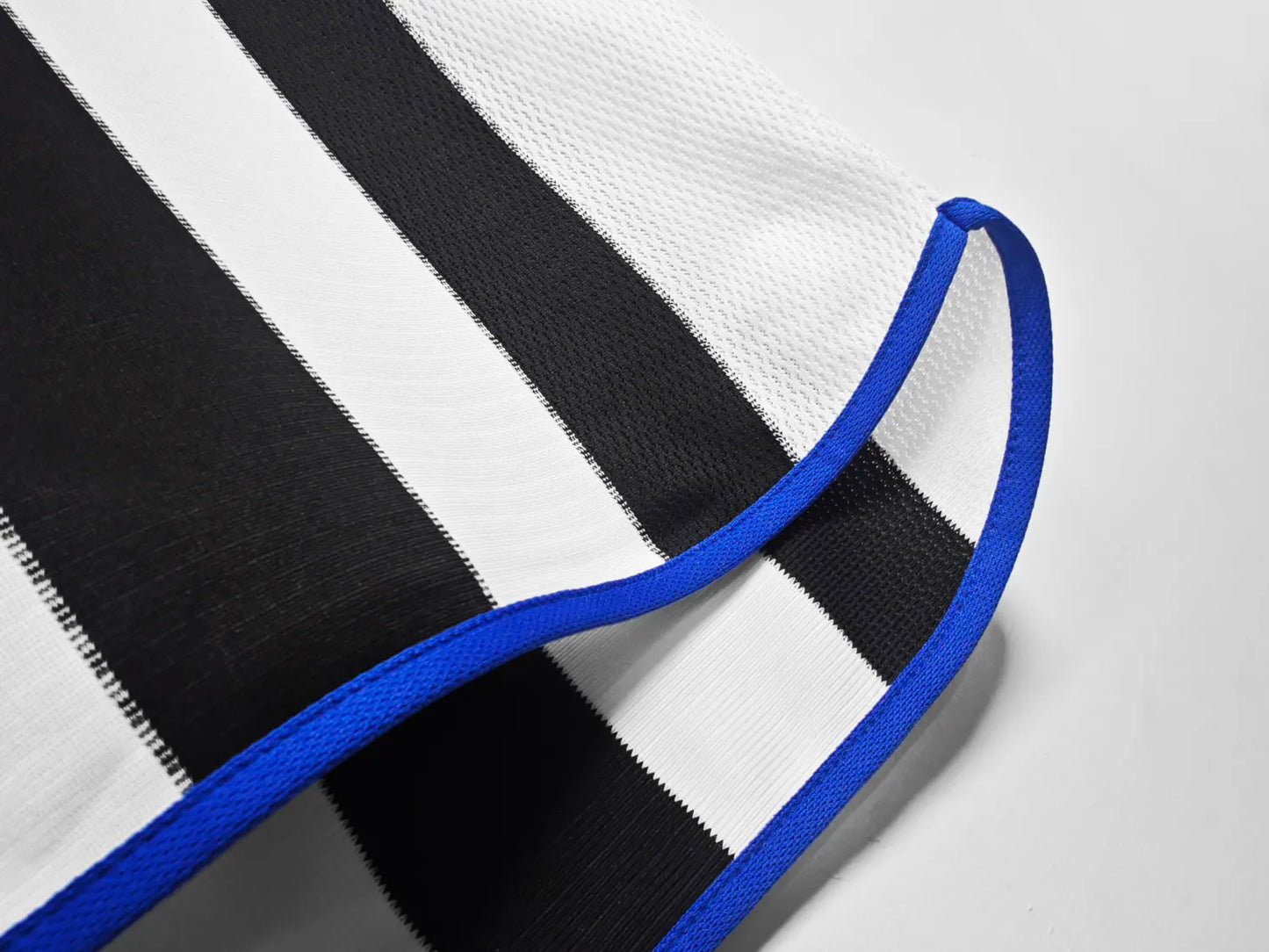 1999-2000 Newcastle United Home Retro Jersey
