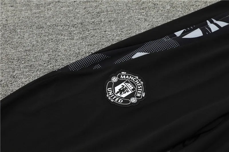 24-25 Manchester United Black Training Suit
