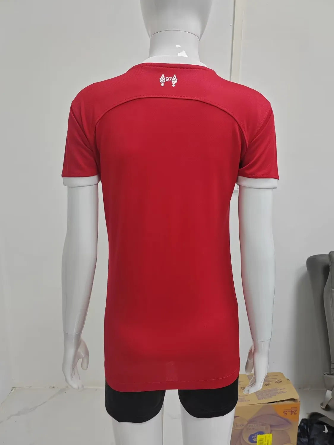 23-24 Liverpool Home Woman Jersey