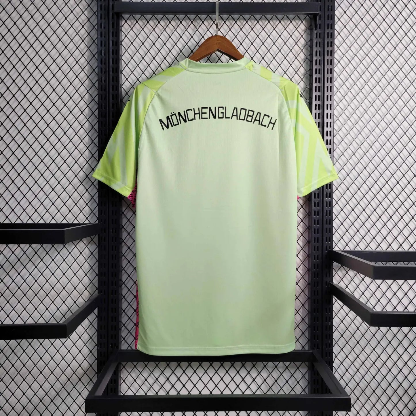 23-24 Borussia M?nchengladbach Goalkeeper Fans Jersey