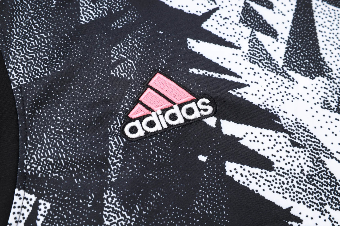 23-24 Juventus Black Training Vest Suit